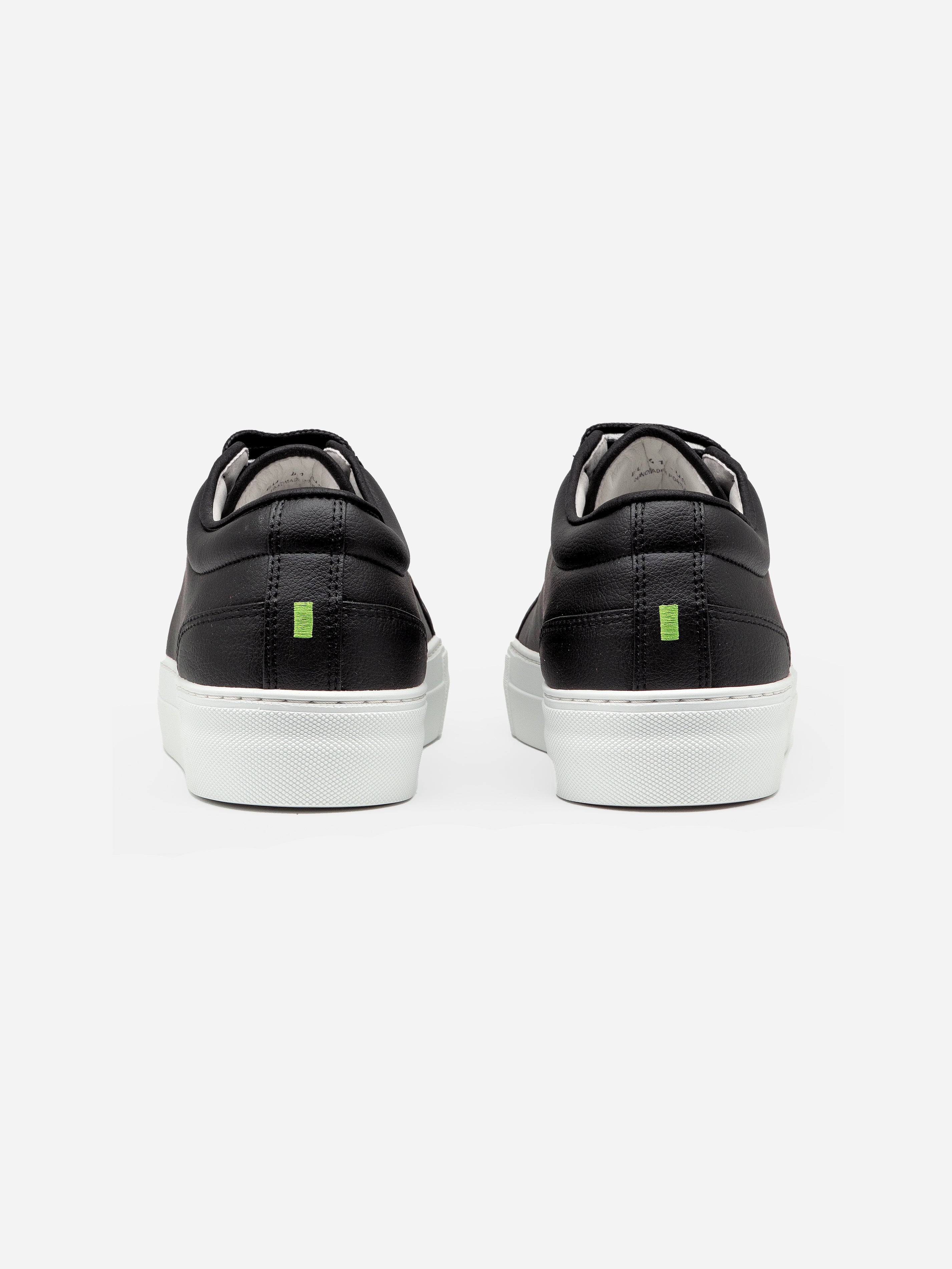 Grape Essential - Classic Black
